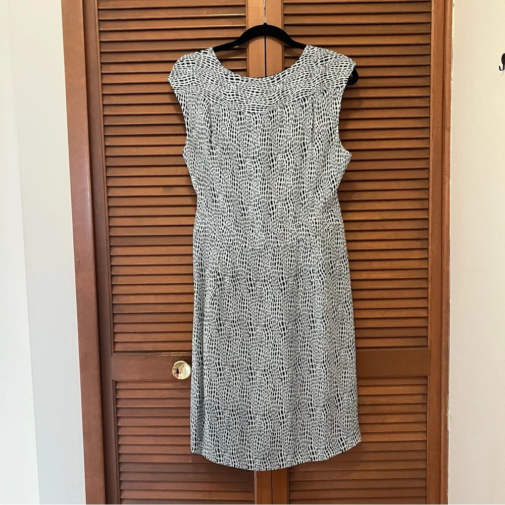 Tory Burch navy blue and White Patterned silk dress Dress 14 sleeveless
